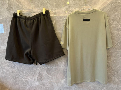 Essentials casual set: light green t-shirt and black shorts