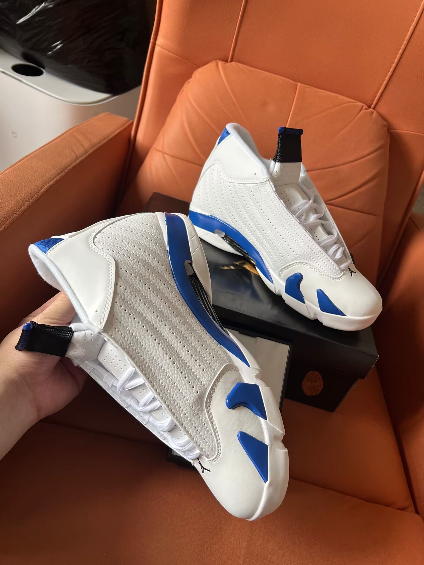 Air Jordan 14 Retro Hyper Royal