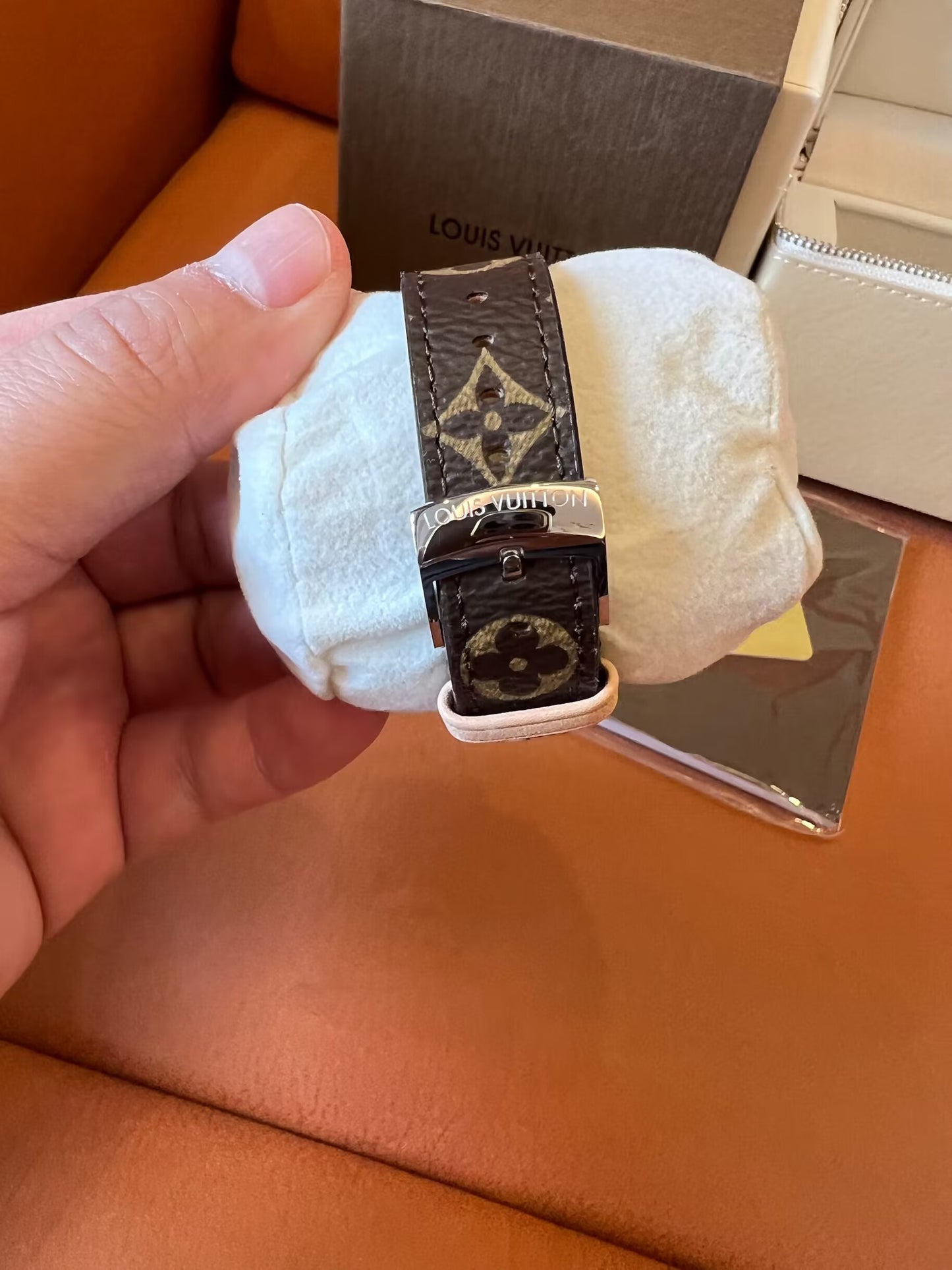 Louis Vuitton Tambour Horizon watch