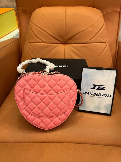 Chanel cc in love large heart bag pink