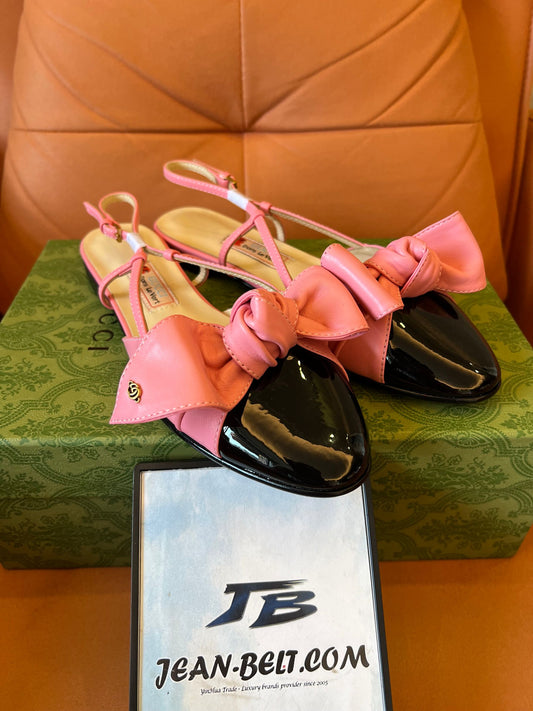 Gucci pink with bow flat sandals