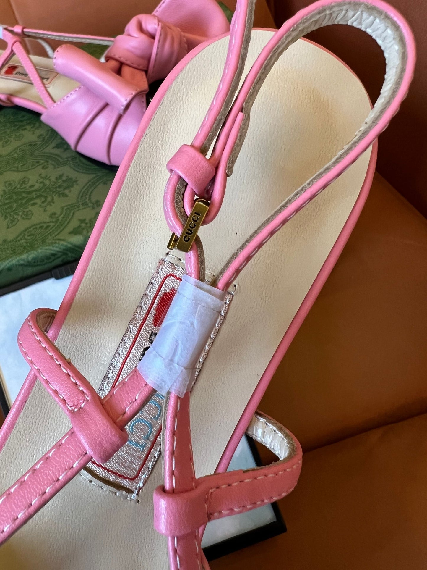 Gucci pink with bow flat sandals