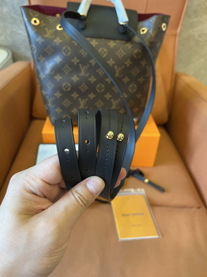 Louis Vuitton monogram montsouris pm black