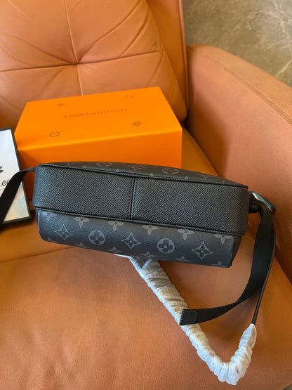 Louis Vuitton outdoor messenger bag