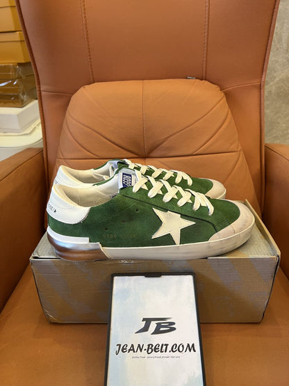 Golden Goose superstar sneakers in green leather