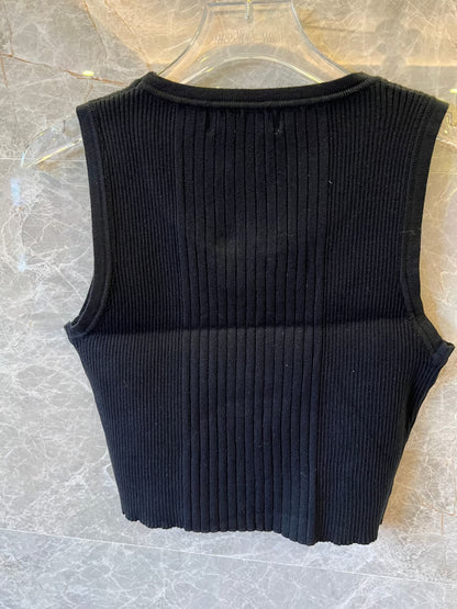 Louis Vuitton ribbed knit crop tops with chain detail - black and white