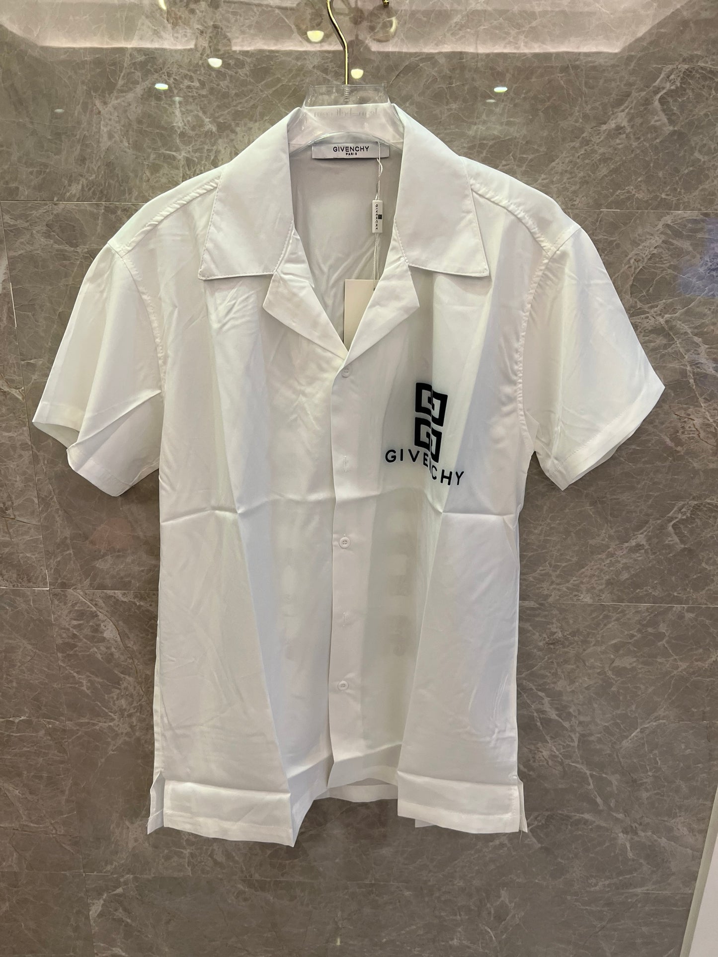 Givenchy white logo short-sleeve shirt – elegant embroidery design