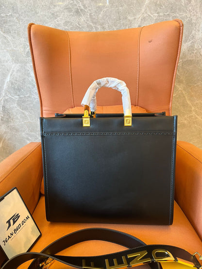 Fendi sunshine large black leather shopper with strap