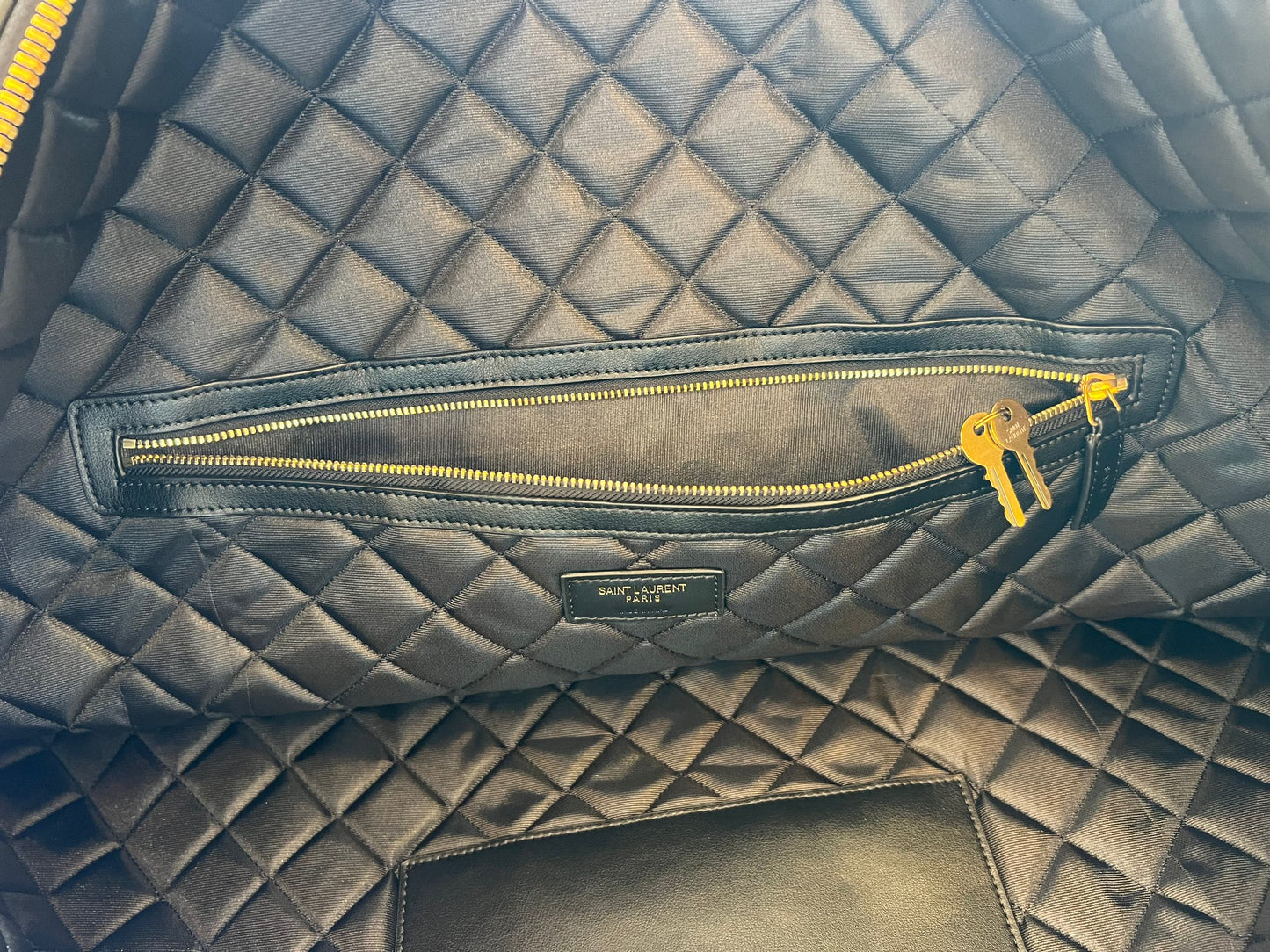 Saint Laurent es giant travel bag in smooth