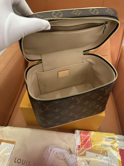 Louis Vuitton  monogram vanity case beauty toiletry bag