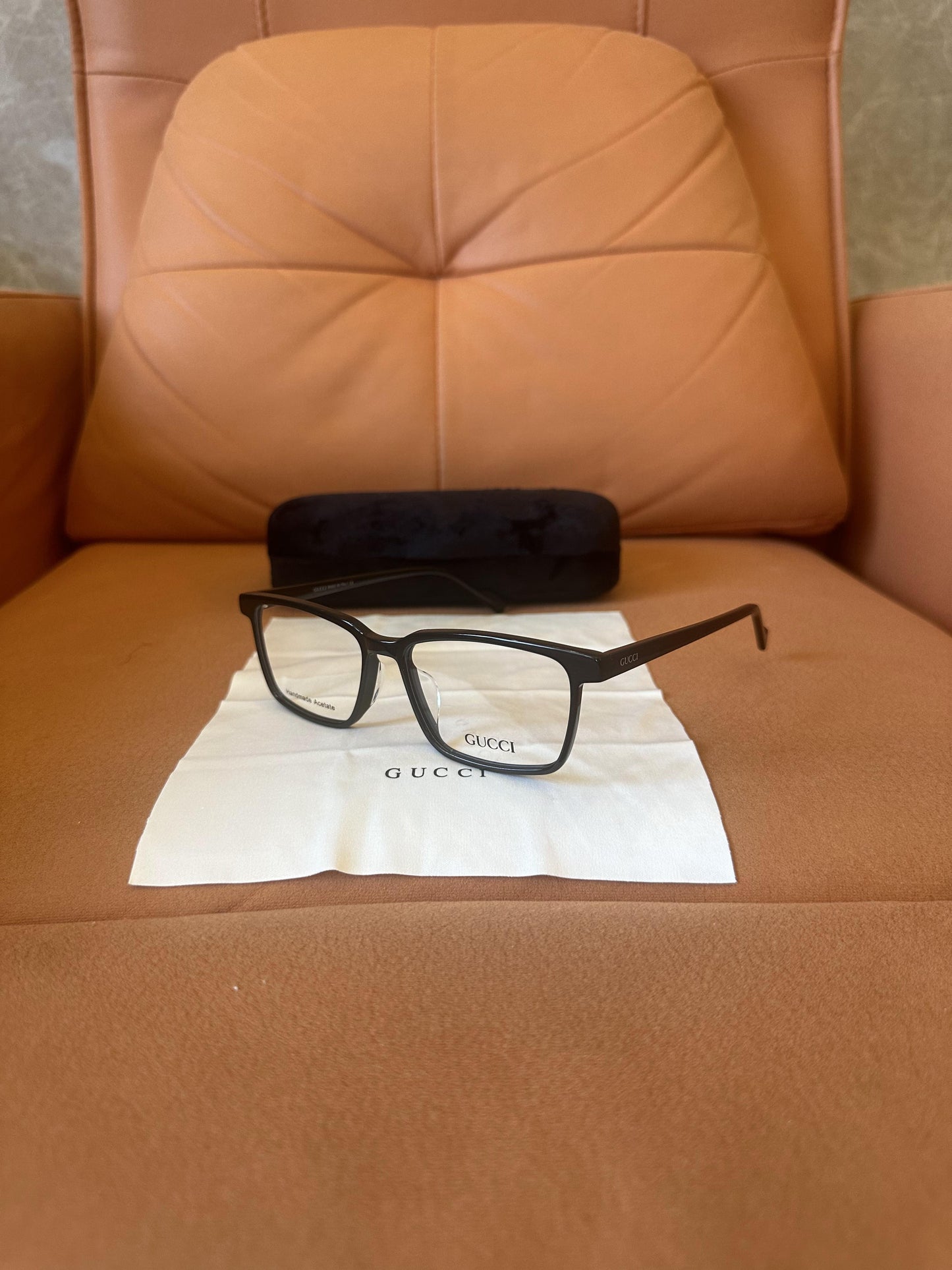 Gucci rectangular eyeglasses - black handmade acetate frame