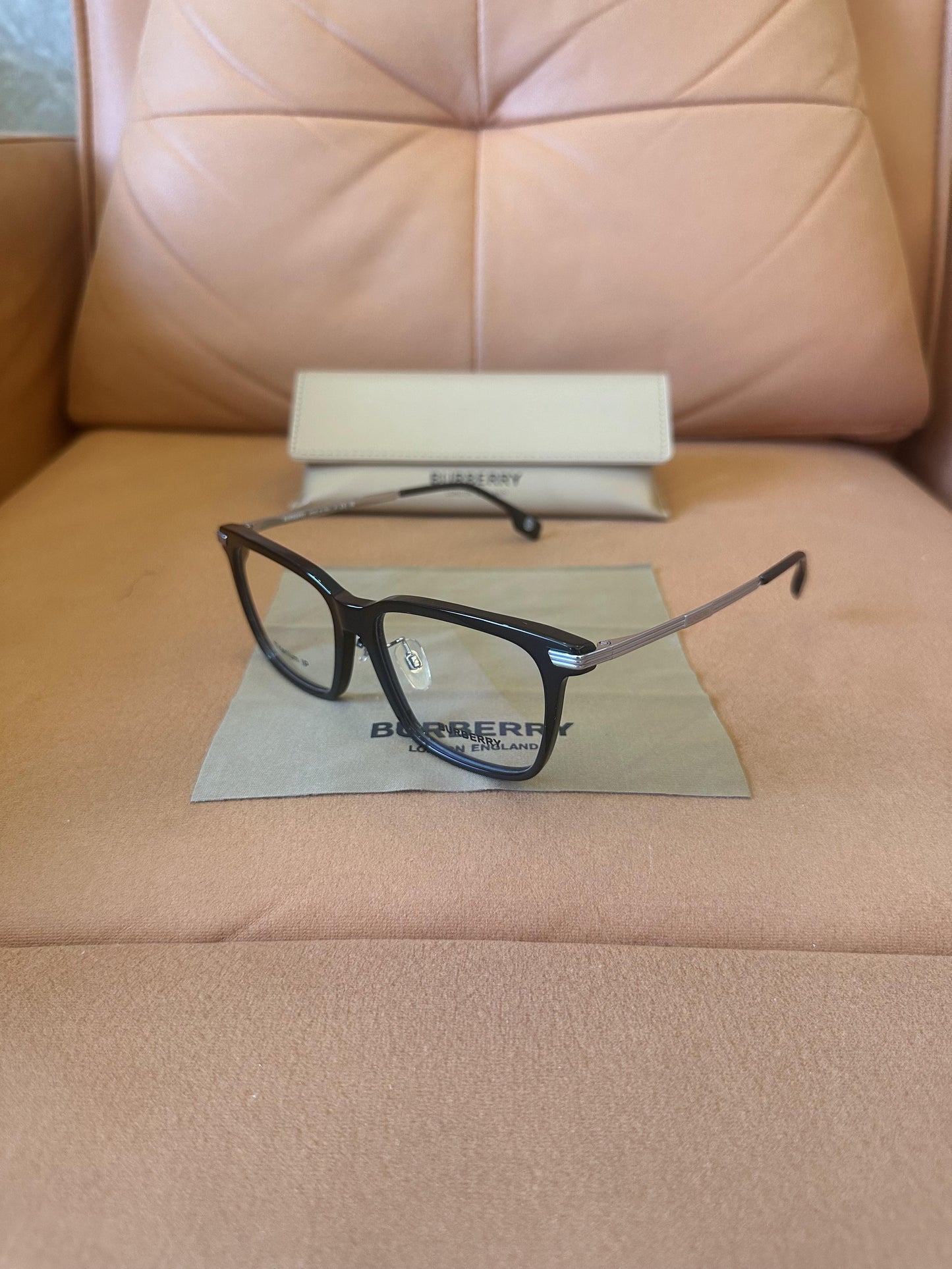 Burberry rectangular eyeglasses - black frame with titanium details