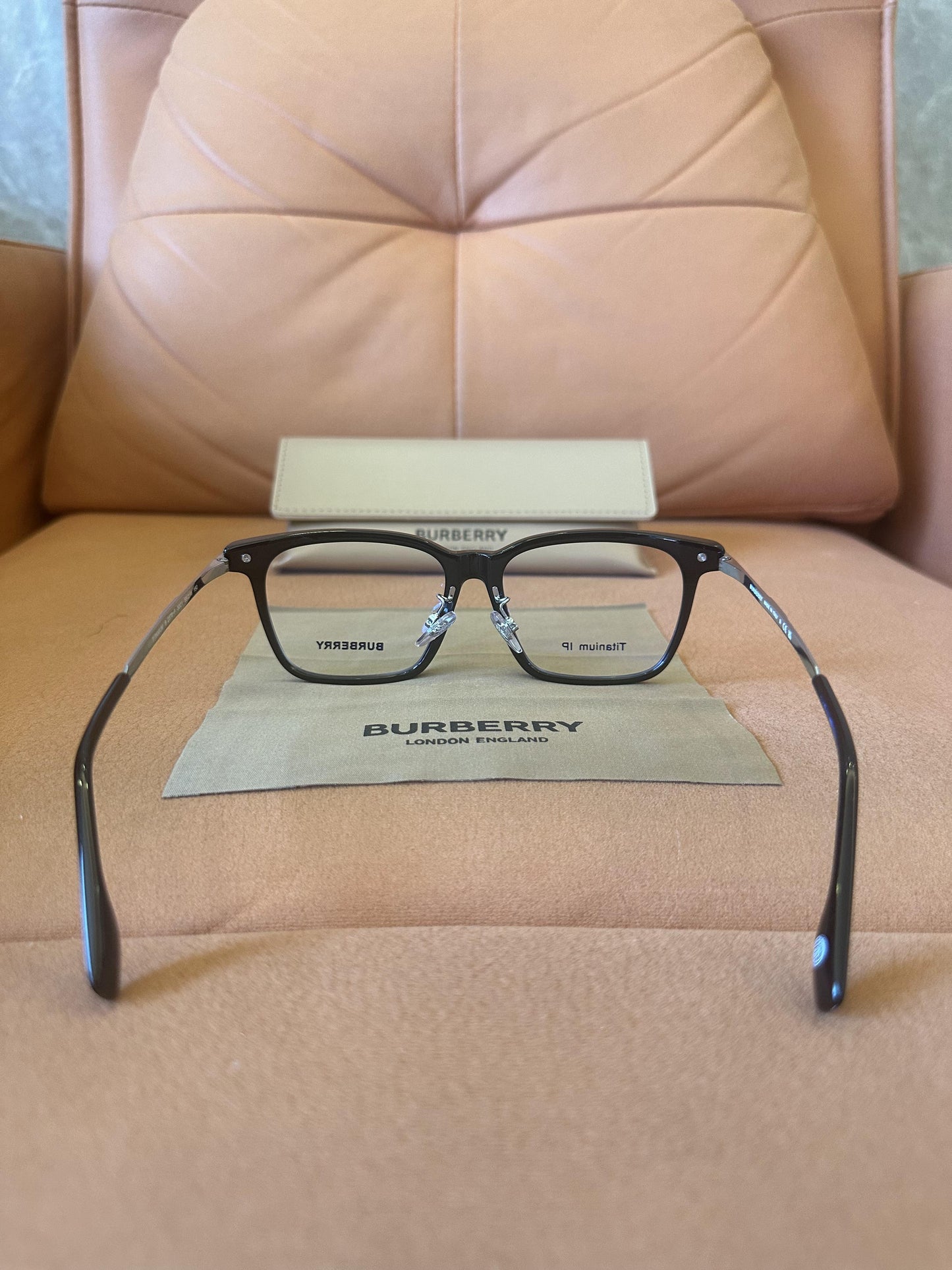 Burberry rectangular eyeglasses - black frame with titanium details