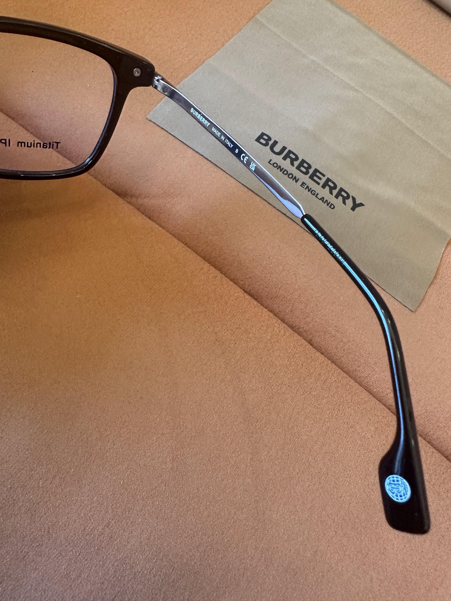 Burberry rectangular eyeglasses - black frame with titanium details