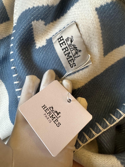 Hermès Avalon III wool and cashmere blanket