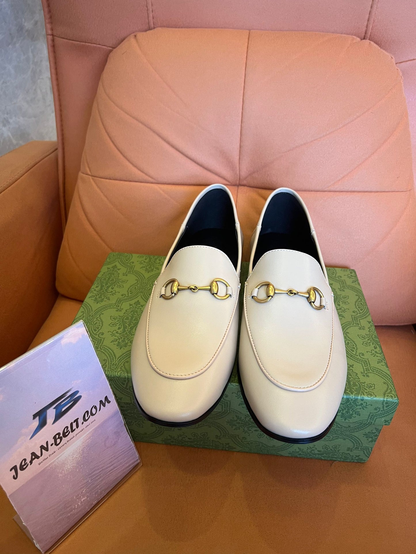 Gucci Horsebit leather loafers in ivory