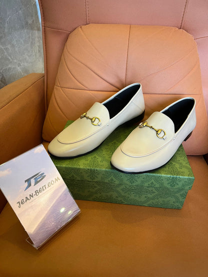 Gucci Horsebit leather loafers in ivory