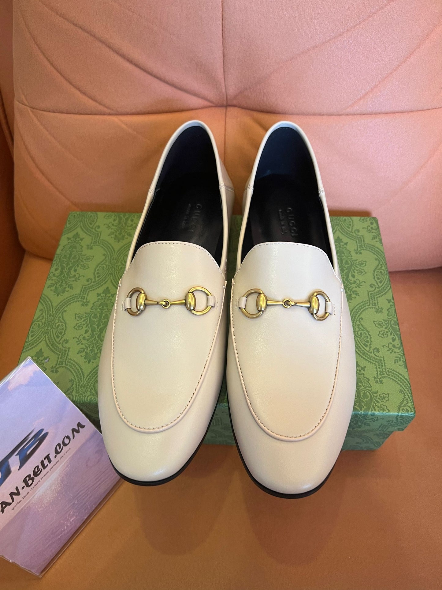 Gucci Horsebit leather loafers in ivory