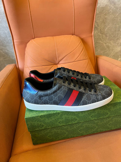 Gucci GG Supreme ACE sneakers