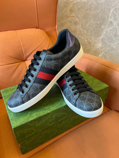 Gucci GG Supreme ACE sneakers