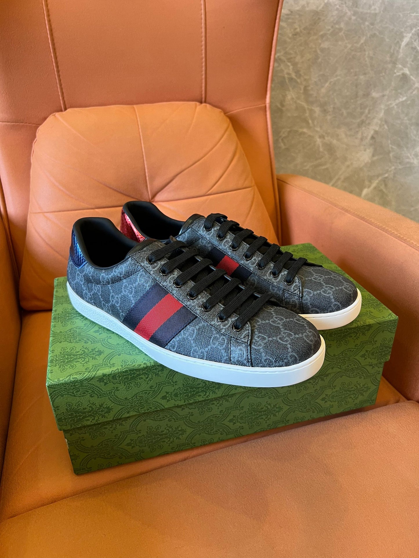 Gucci GG Supreme ACE sneakers