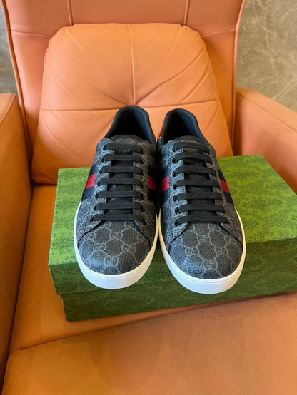 Gucci GG Supreme ACE sneakers