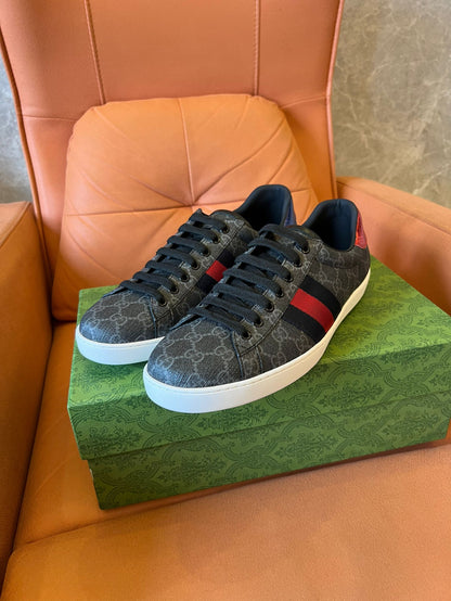 Gucci GG Supreme ACE sneakers