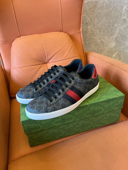 Gucci GG Supreme ACE sneakers