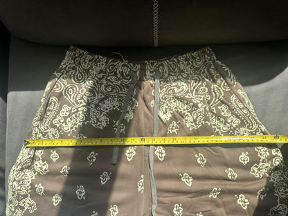 Amiri brown bandana-patterned casual shorts