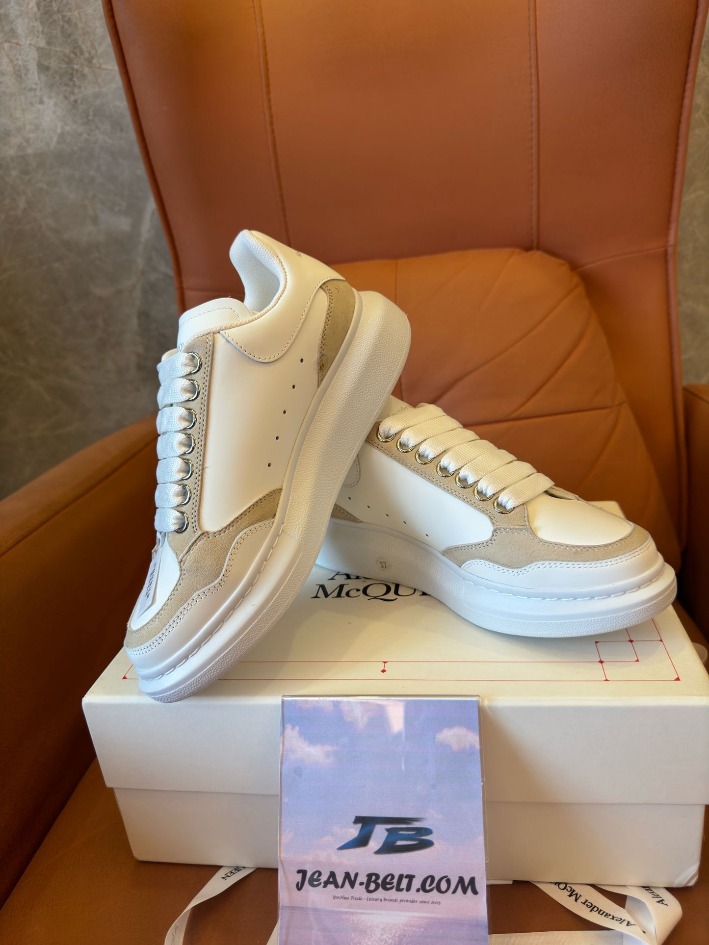 Alexander McQueen Oversized Sneakers in beige and white leather