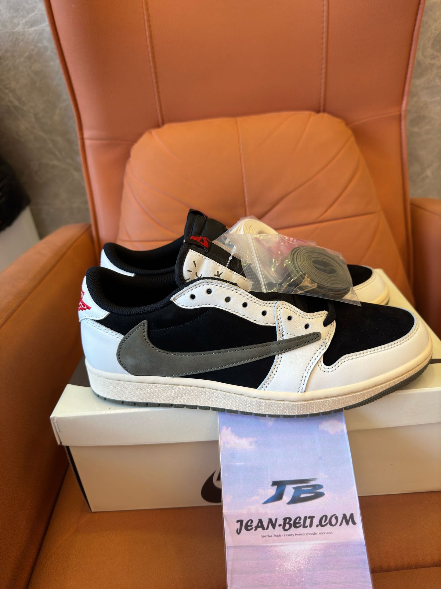 Air Jordan 1 low OG black white