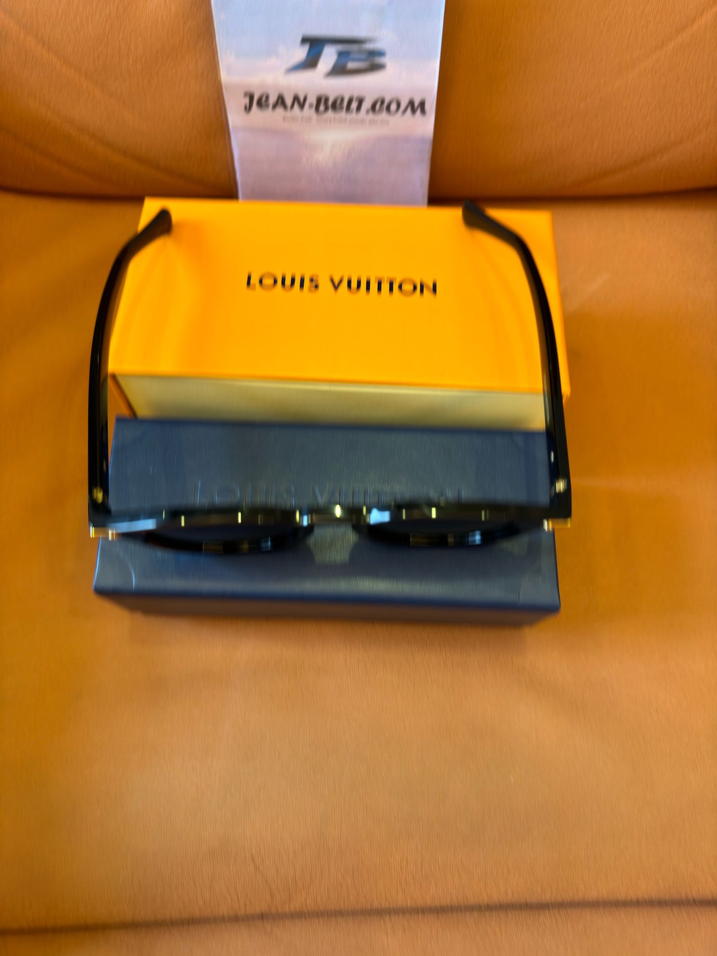 Louis Vuitton round frame sunglasses