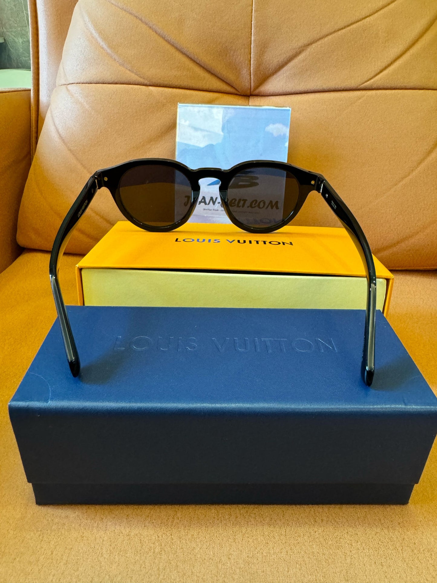 Louis Vuitton round frame sunglasses