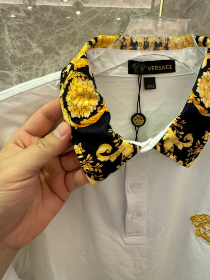 Versace baroque-print polo shirt with medusa collar -black&white