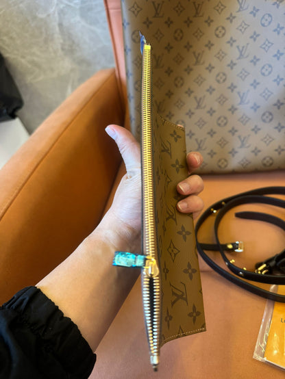 Louis Vuitton atlantis GM in reverse monogram