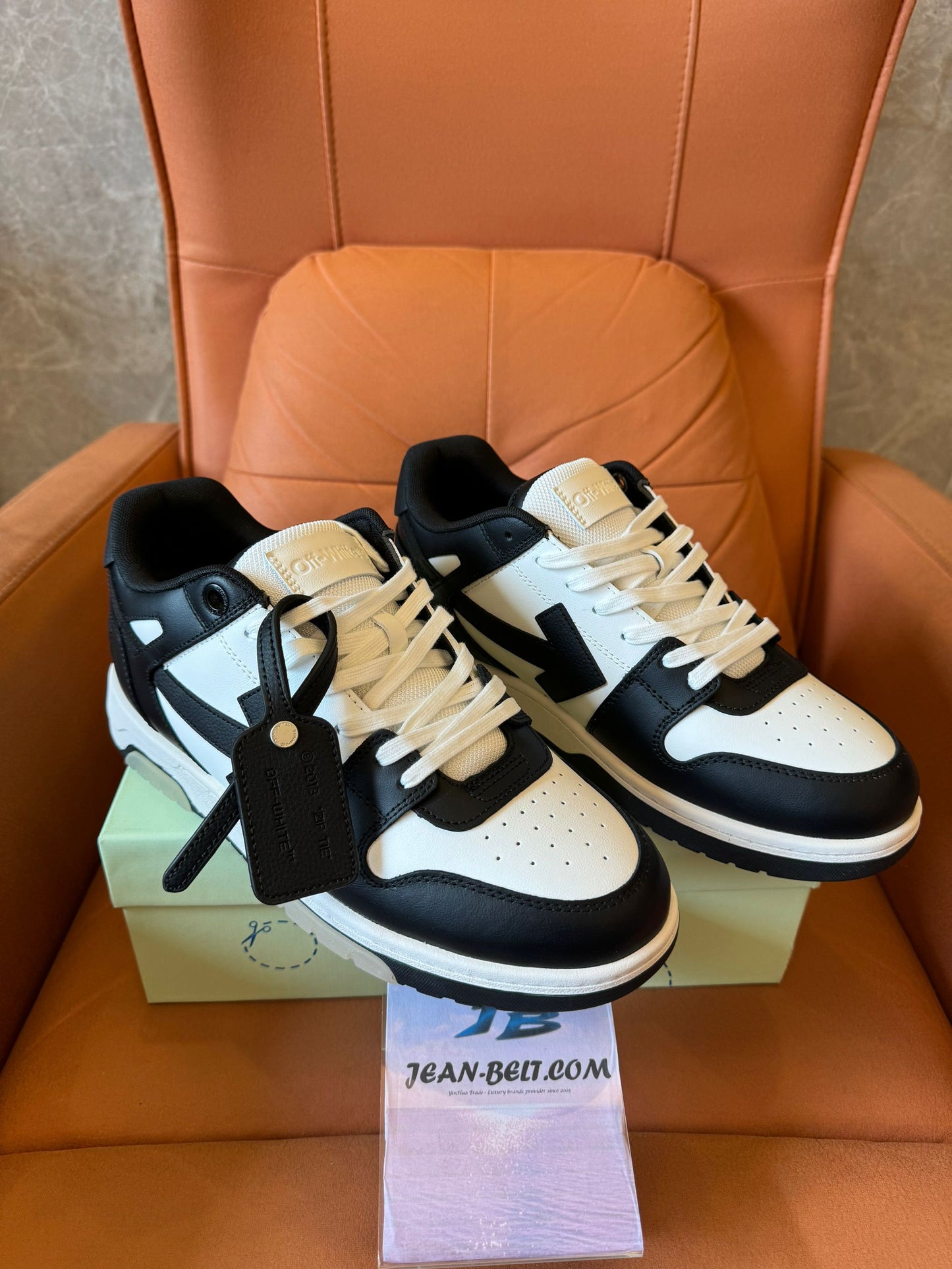 Off-White low-top sneakers in black & white leather