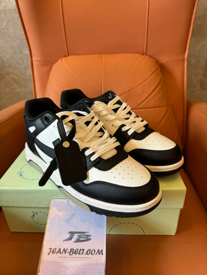 Off-White low-top sneakers in black & white leather