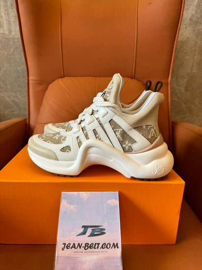 Louis Vuitton Archlight sneakers in beige monogram canvas