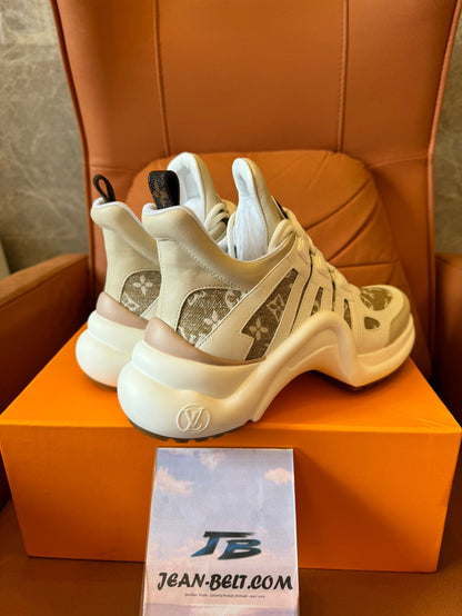 Louis Vuitton Archlight sneakers in beige monogram canvas