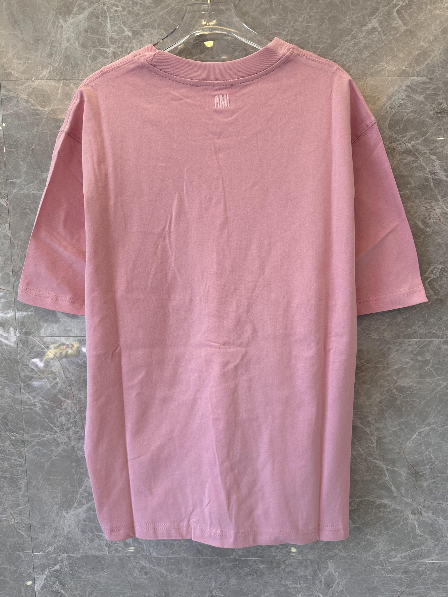 Ami paris pink t-shirt with embroidered heart logo