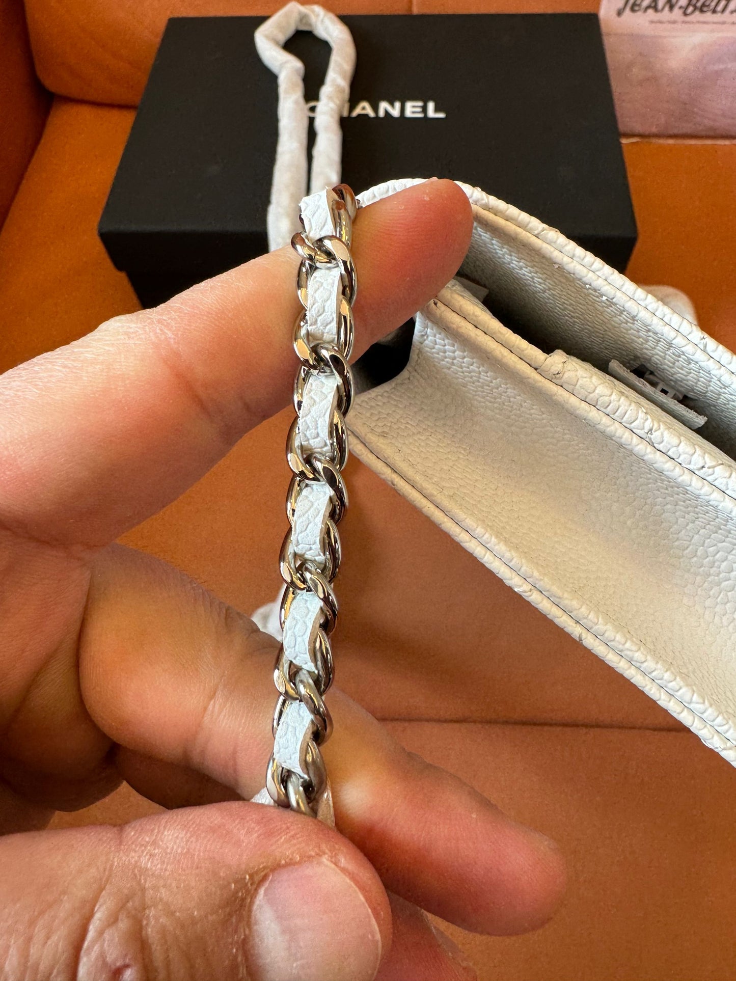 Chanel caviar quilted wallet on chain woc white