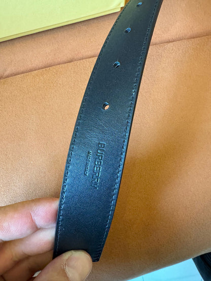 Burberry vintage check canvas belt with gold TB logo