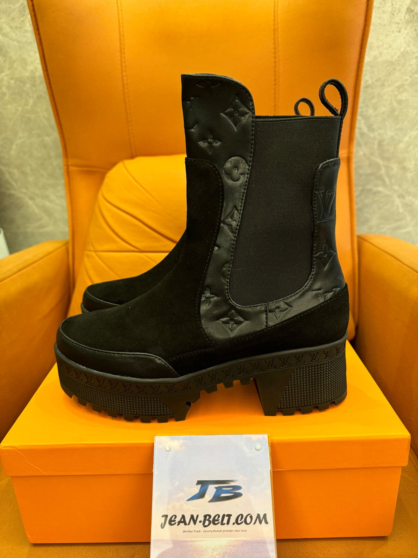 Louis Vuitton Laureate Platform chelsea boot