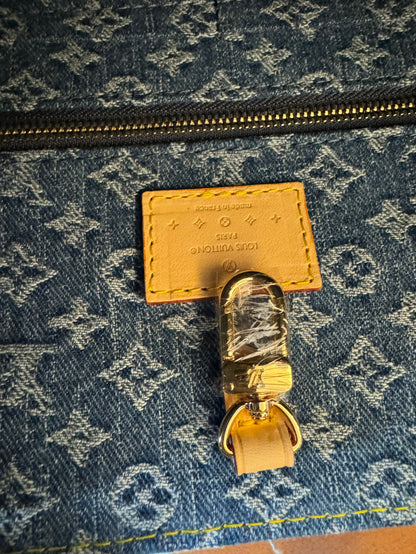 Louis Vuitton onthego denim bag