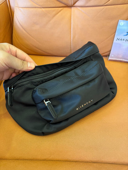 Givenchy essentiel u bumbag