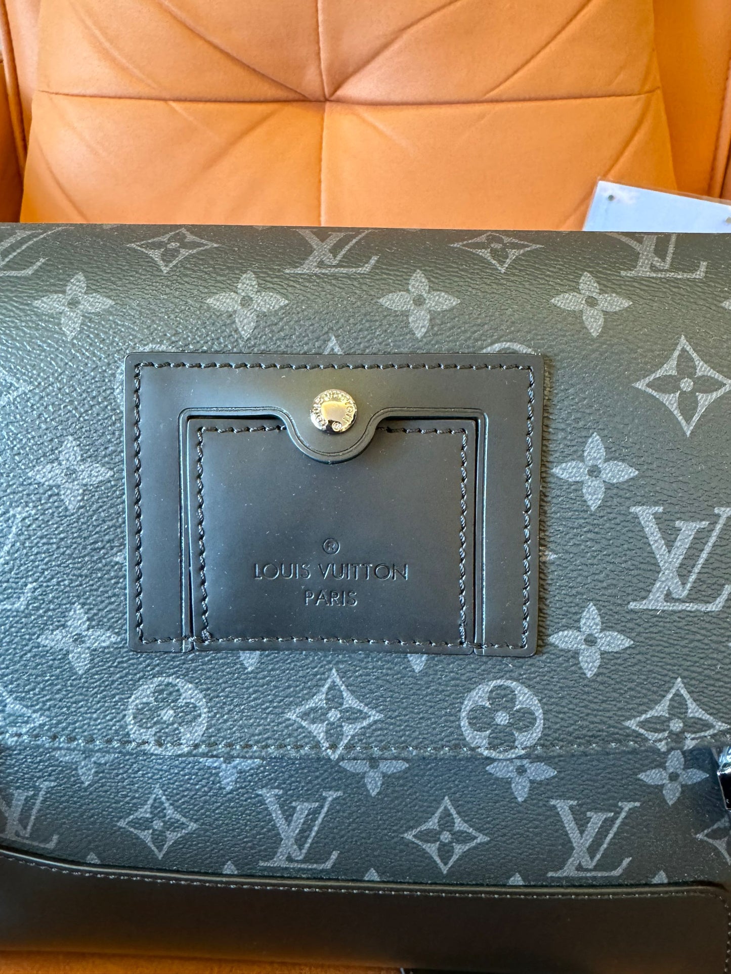 Louis Vuitton messenger pm voyager bag