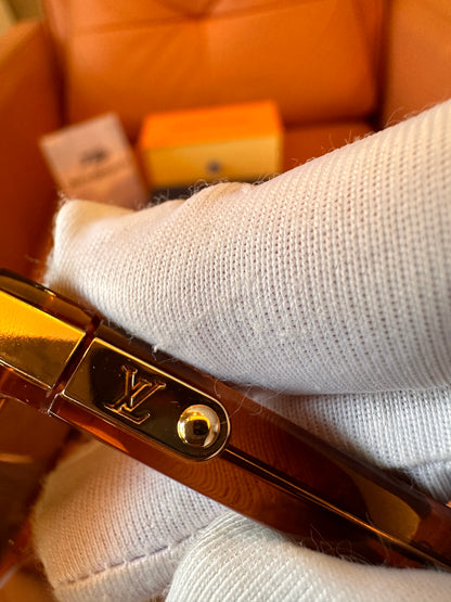 Louis Vuitton square sunglasses Z1123W - amber