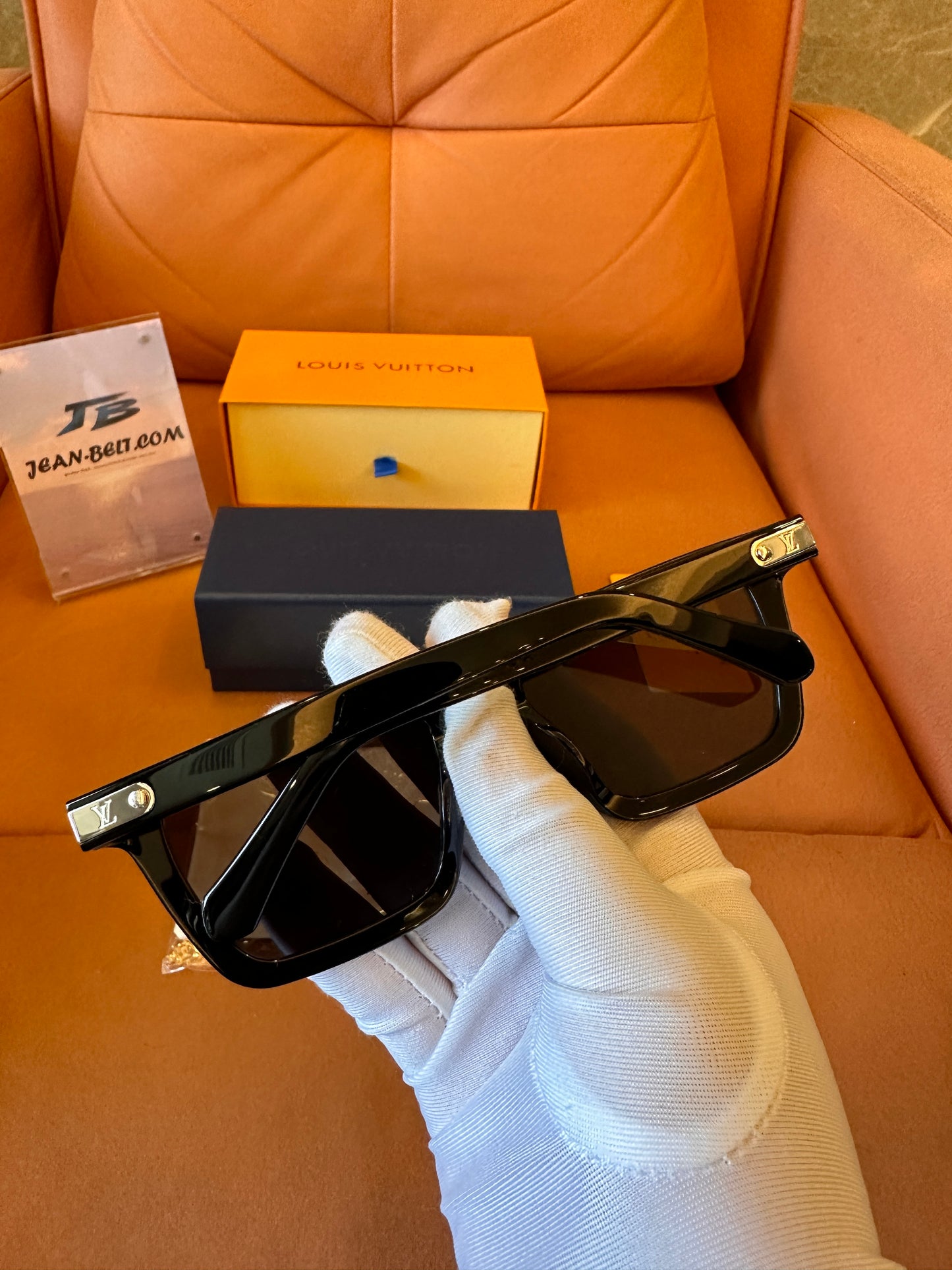 Louis Vuitton square sunglasses Z1090W