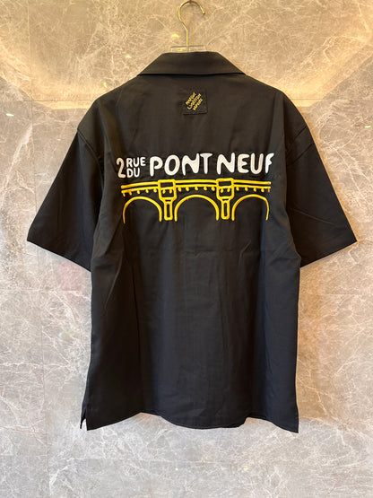 Louis Vuitton black short-sleeve shirt with yellow pont neuf graphic