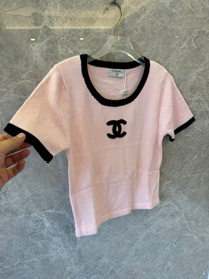 Chanel pink knit short-sleeve sweater